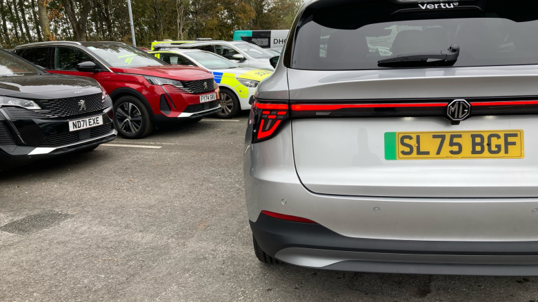 MG MGS5 170kW Trophy EV Long Range 64kWh 5dr Auto Electric Estate